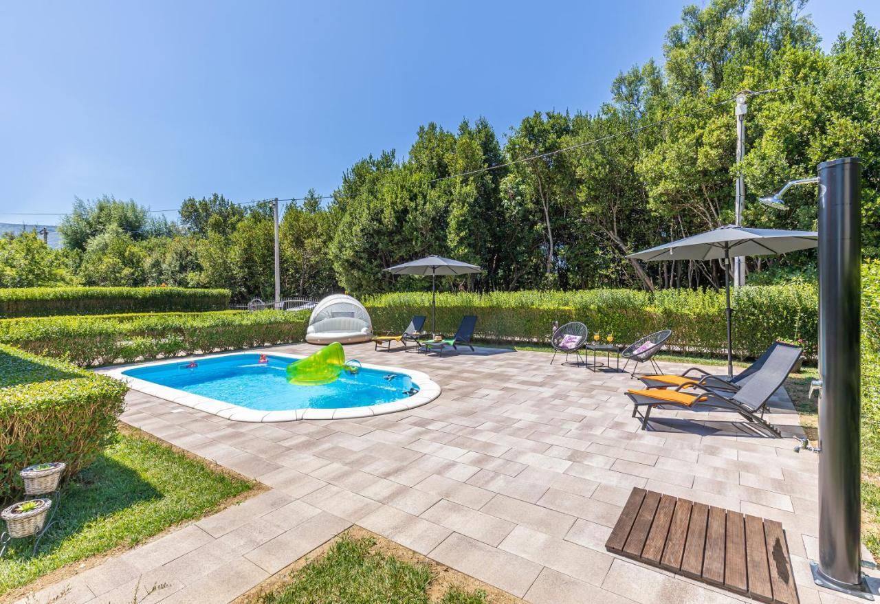Green Paradise With Swimming Pool Gruda Εξωτερικό φωτογραφία